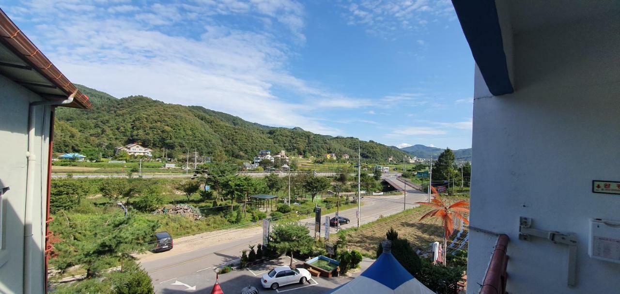 Gangchon Beautiful Pension Chuncheon Esterno foto
